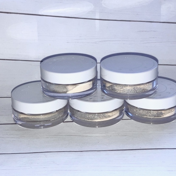 ๐ BECCA Assorted Beauty Makeup Products Primer, Powder,Lipstick+ New - Picture 13 of 15